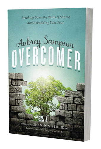 This week’s Overcomer Radio Interviews, Christmas Giveaways, and More
